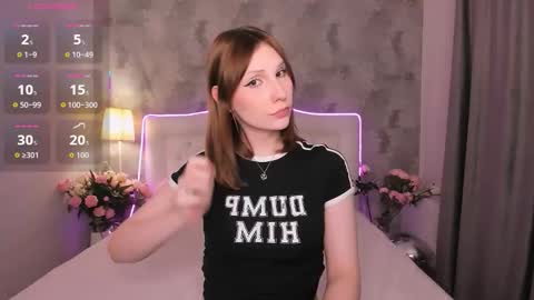 Snapshot of di_moore chatting on October 4, 6:44 am I EEO my schedule this week Thu - Sat 23000800 Sun 08001600 UTC3 online show from October 4, 6:44 am