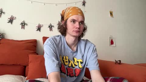 Di Alex online show from December 14, 9:36 am