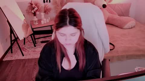 Dia online show from April 20, 8:43 pm