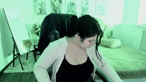 Dia online show from May 31, 7:26 pm