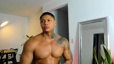 Snapshot of diagostone chatting on February 1, 3:52 am Diego online show from February 1, 3:52 am