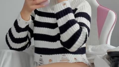 Thea online show from December 28, 8:05 am