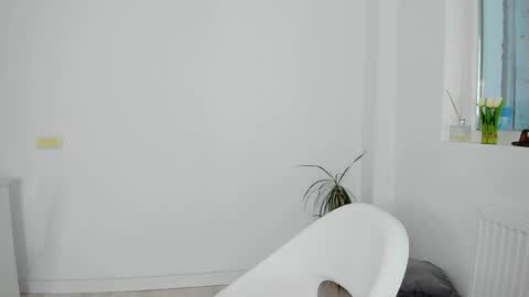 diamondkay_ online show from March 31, 8:04 am