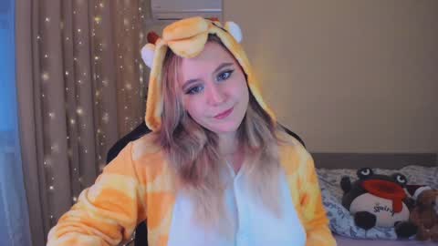 Snapshot of diana_floweri chatting on December 29, 10:23 am Diana online show from December 29, 10:23 am