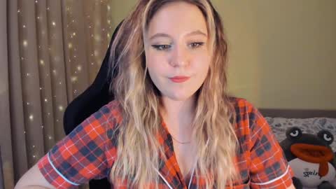 Snapshot of diana_floweri chatting on January 9, 9:06 am Diana online show from January 9, 9:06 am