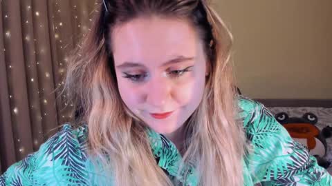 Snapshot of diana_floweri chatting on January 10, 1:31 pm Diana online show from January 10, 1:31 pm