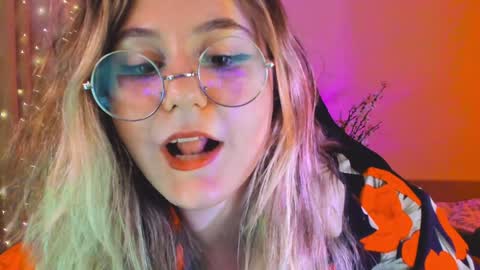 Snapshot of diana_floweri chatting on January 27, 3:28 pm Diana online show from January 27, 3:28 pm