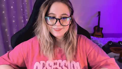 Snapshot of diana_floweri chatting on February 20, 3:19 pm Diana online show from February 20, 3:19 pm