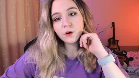 Snapshot of diana_floweri chatting on February 21, 10:07 am Diana online show from February 21, 10:07 am