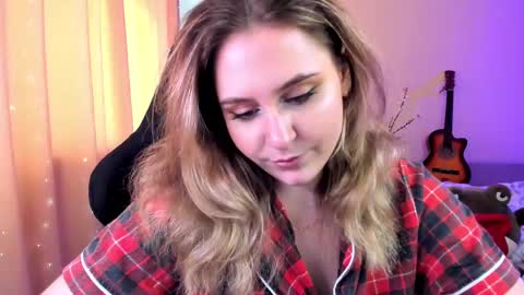 Snapshot of diana_floweri chatting on February 26, 11:52 am Diana online show from February 26, 11:52 am