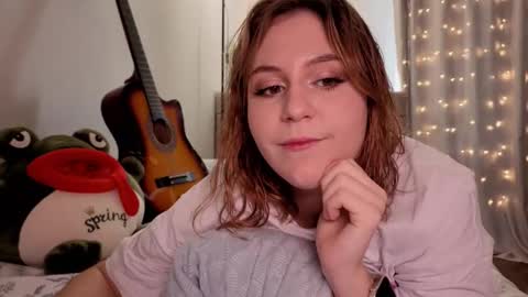 Snapshot of diana_floweri chatting on October 2, 10:00 am Diana online show from October 2, 10:00 am