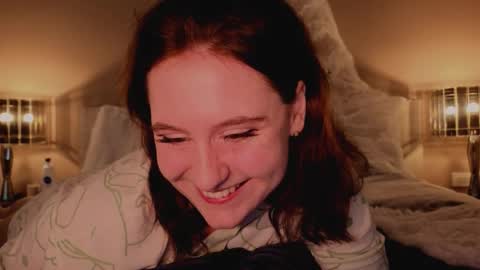 Snapshot of diana_floweri chatting on October 30, 4:25 am Diana online show from October 30, 4:25 am