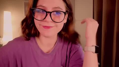 Snapshot of diana_floweri chatting on November 29, 3:53 am Diana online show from November 29, 3:53 am