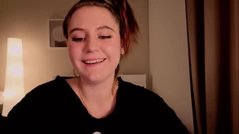 Snapshot of diana_floweri chatting on December 1, 4:28 am Diana online show from December 1, 4:28 am