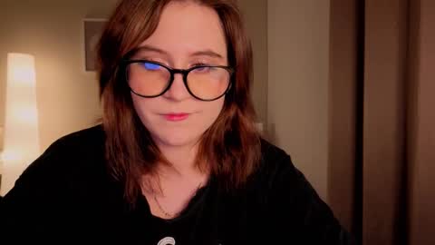 Snapshot of diana_floweri chatting on December 4, 3:49 am Diana online show from December 4, 3:49 am