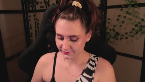 Diana online show from April 4, 1:08 pm