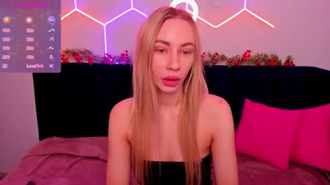 Snapshot of diana_garrett chatting on December 23, 2:02 am Diana  online show from December 23, 2:02 am