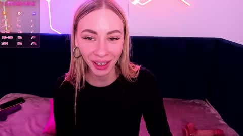 Snapshot of diana_garrett chatting on February 8, 2:49 pm Diana  online show from February 8, 2:49 pm