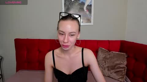 Snapshot of diana_garrett chatting on September 22, 2:02 am Diana  online show from September 22, 2:02 am