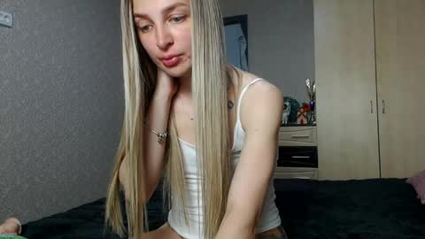 diana_lambert online show from May 23, 7:40 pm