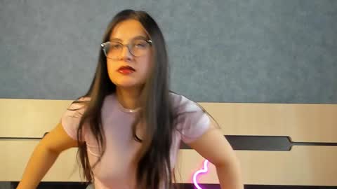 Hello my name is Carolina online show from October 19, 11:44 am