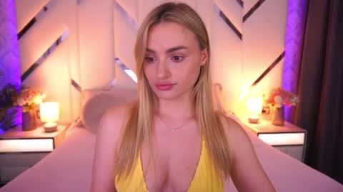 Snapshot of diana_nova chatting on June 19, 1:48 pm diana_nova online show from June 19, 1:48 pm