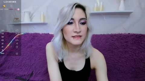 Snapshot of dianabardot chatting on May 1, 8:52 am dianabardot online show from May 1, 8:52 am