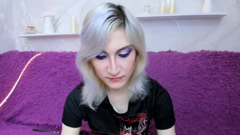 Snapshot of dianabardot chatting on May 4, 3:13 am dianabardot online show from May 4, 3:13 am