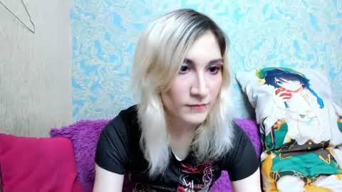 Snapshot of dianabardot chatting on July 17, 12:45 pm dianabardot online show from July 17, 12:45 pm