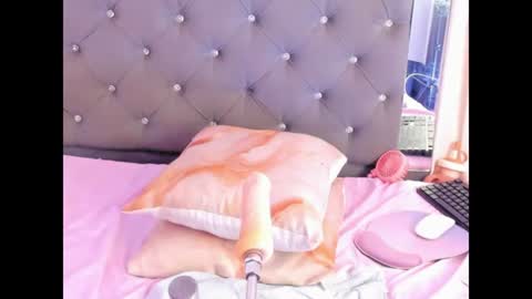 dianablackgirl online show from July 1, 11:15 pm