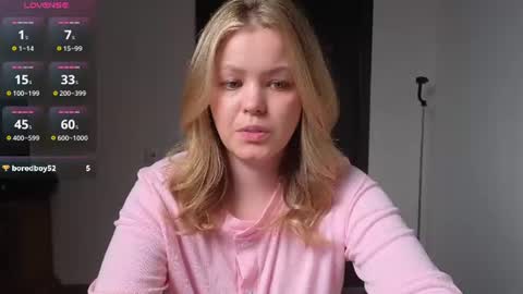 Snapshot of dianaholiday chatting on June 20, 2:31 pm Olga online show from June 20, 2:31 pm