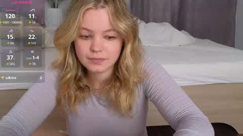 Snapshot of dianaholiday chatting on June 26, 5:34 am Olga online show from June 26, 5:34 am