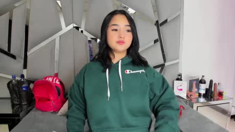 dianarous online show from October 9, 3:04 am