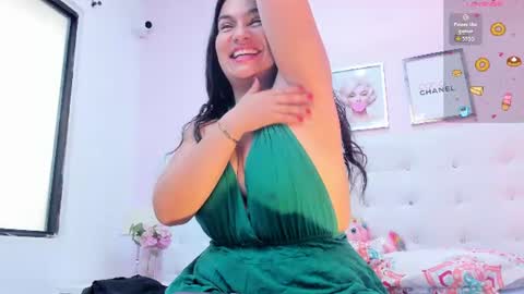 Snapshot of dianasheren chatting on June 29, 7:58 pm dianasheren online show from June 29, 7:58 pm