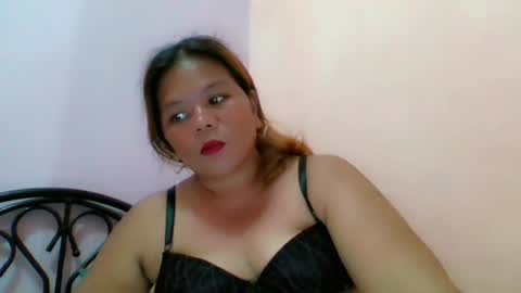 Snapshot of diane4you chatting on July 31, 4:23 am diane4you online show from July 31, 4:23 am