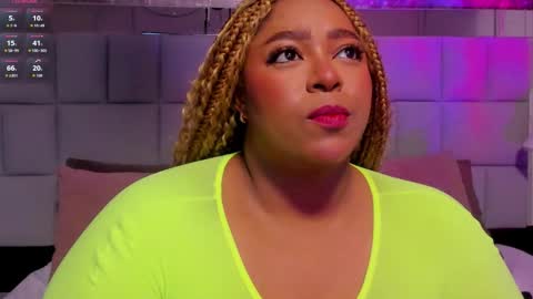 Snapshot of diane_melo chatting on October 26, 3:23 am DIANE online show from October 26, 3:23 am