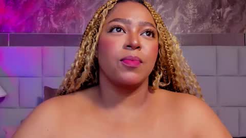 Snapshot of diane_melo chatting on November 10, 3:27 am DIANE online show from November 10, 3:27 am