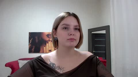 Snapshot of dianemills chatting on February 8, 5:40 am Diane Mills online show from February 8, 5:40 am