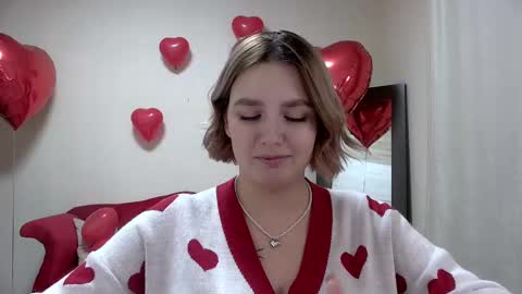 Snapshot of dianemills chatting on February 12, 4:44 am Diane Mills online show from February 12, 4:44 am