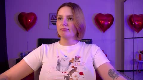 Snapshot of dianemills chatting on February 19, 11:25 pm Diane Mills online show from February 19, 11:25 pm