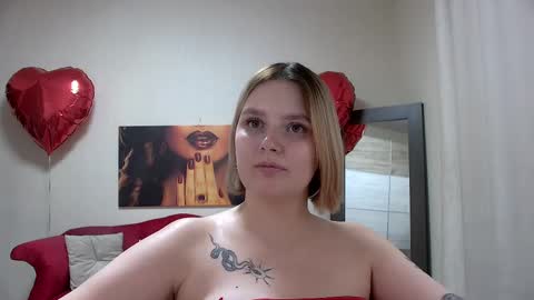 Snapshot of dianemills chatting on March 2, 11:42 pm Diane Mills online show from March 2, 11:42 pm