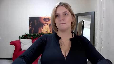 Snapshot of dianemills chatting on November 30, 5:06 pm Diane Mills online show from November 30, 5:06 pm