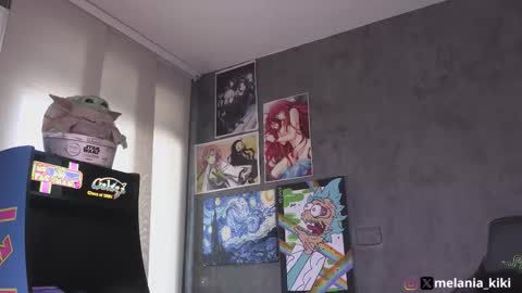 Melania   -    online show from November 21, 8:51 pm