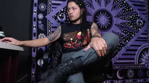 DICAPRIO online show from January 8, 7:03 pm