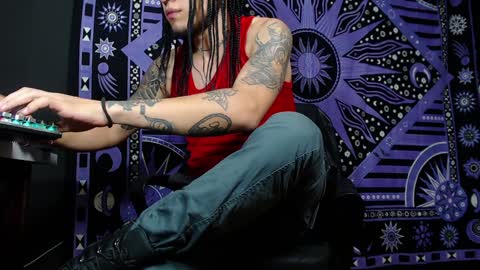 DICAPRIO online show from January 9, 9:47 pm