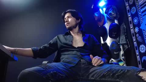 DICAPRIO online show from March 3, 6:44 pm