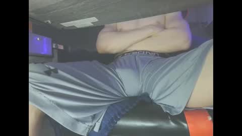 Snapshot of dick_and_muscle chatting on March 11, 5:27 am Dick And Muscle online show from March 11, 5:27 am