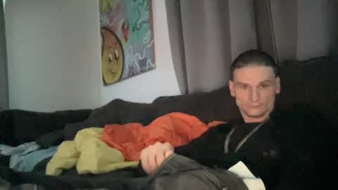 Snapshot of dickabitchdown chatting on March 17, 11:13 am DickABitchDown Alexys real spanishmami online show from March 17, 11:13 am