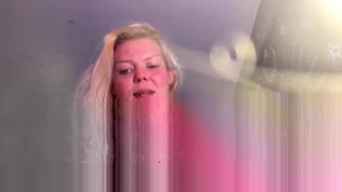 Snapshot of dickeddownsouth chatting on October 26, 8:31 am Beau online show from October 26, 8:31 am