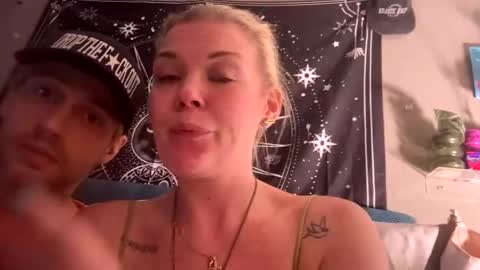 Snapshot of dickeddownsouth chatting on November 13, 2:10 am Beau online show from November 13, 2:10 am